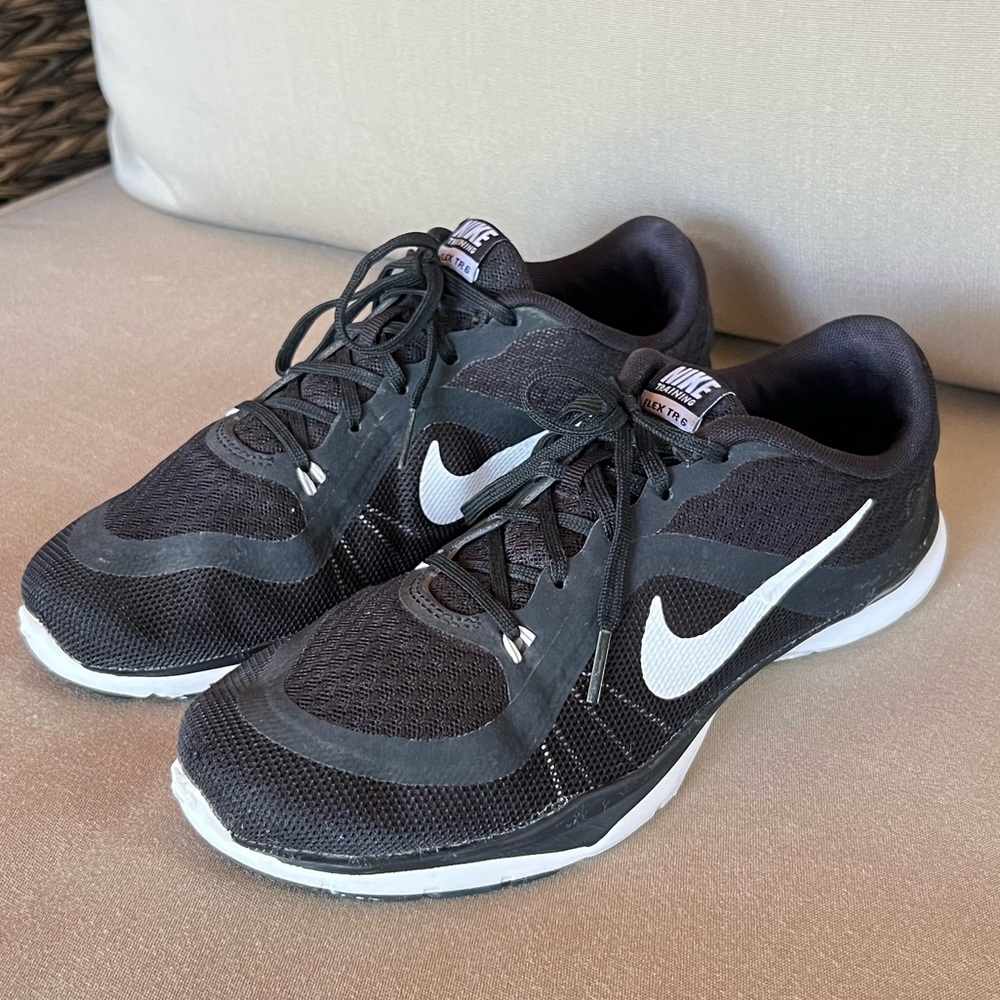 Nike Training Flex TR 6 Sneakers Women’s 7.5